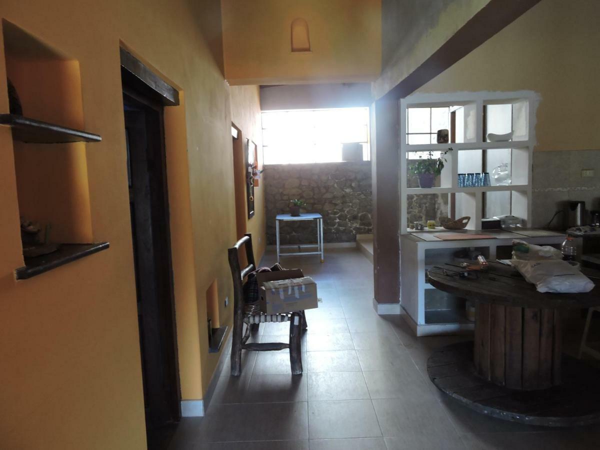 Hostal Casa De Piedra Humahuaca Eksteriør bilde